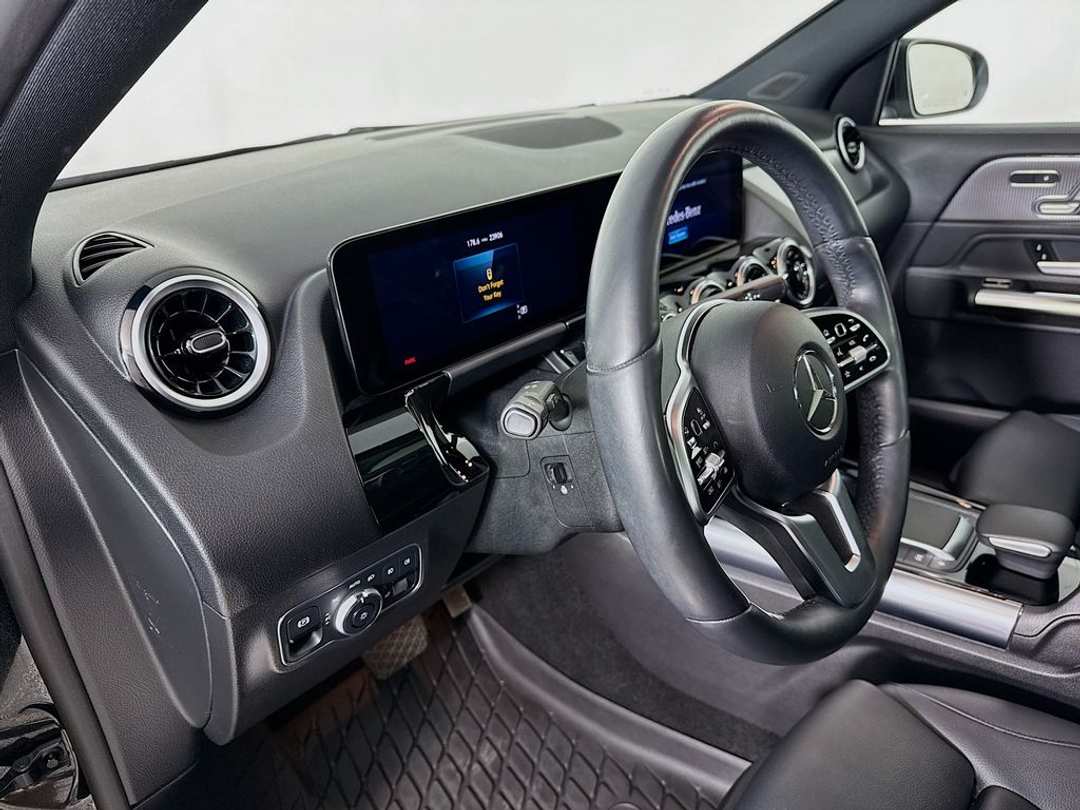 2022 Mercedes-Benz GLA 250 - Image 7