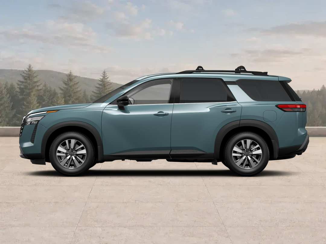 2026 Nissan Pathfinder SL - Image 4