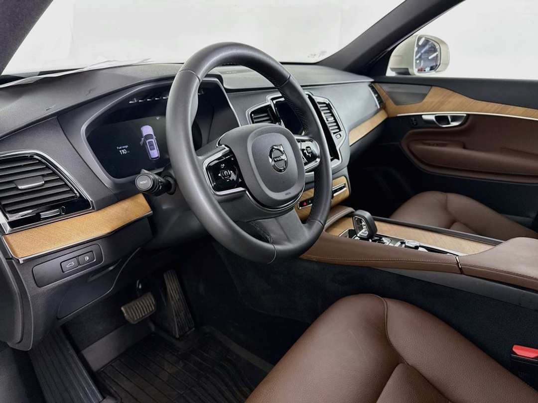 2024 Volvo Xc90 Recharge Plug-In Hybrid T8 Plus Bright Theme 7 Passenger - Image 4