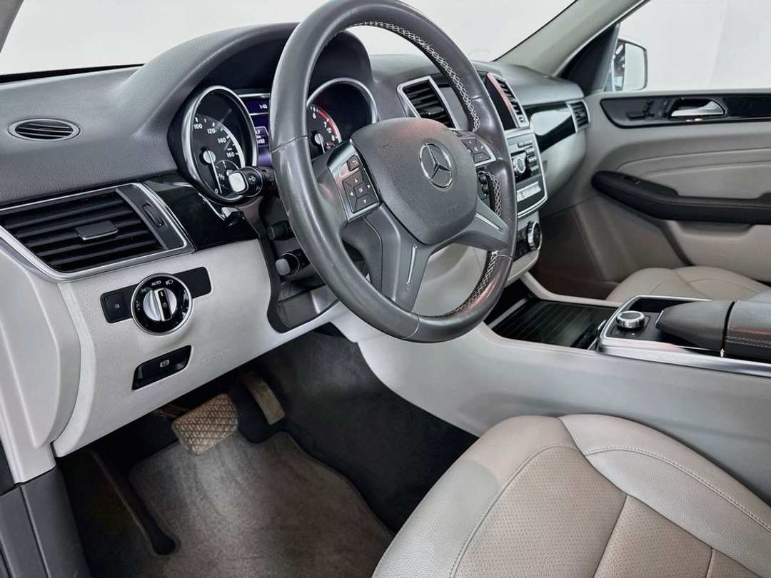 2015 Mercedes-Benz M ML 350 - Image 7