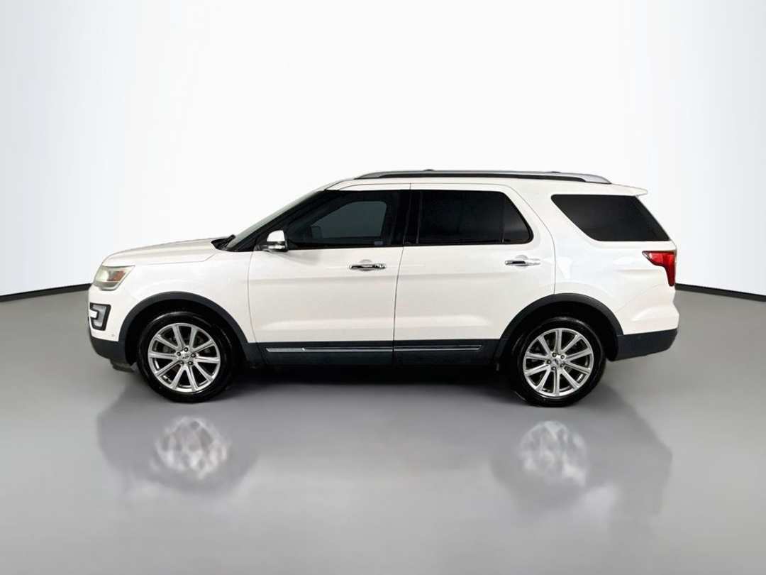 2017 Ford Explorer Limited - Image 3