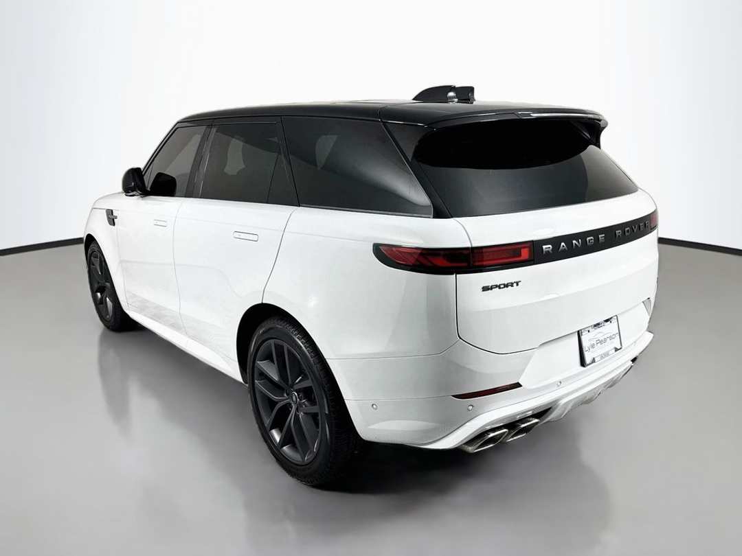 2025 Land Rover Range Rover Sport Dynamic SE - Image 5
