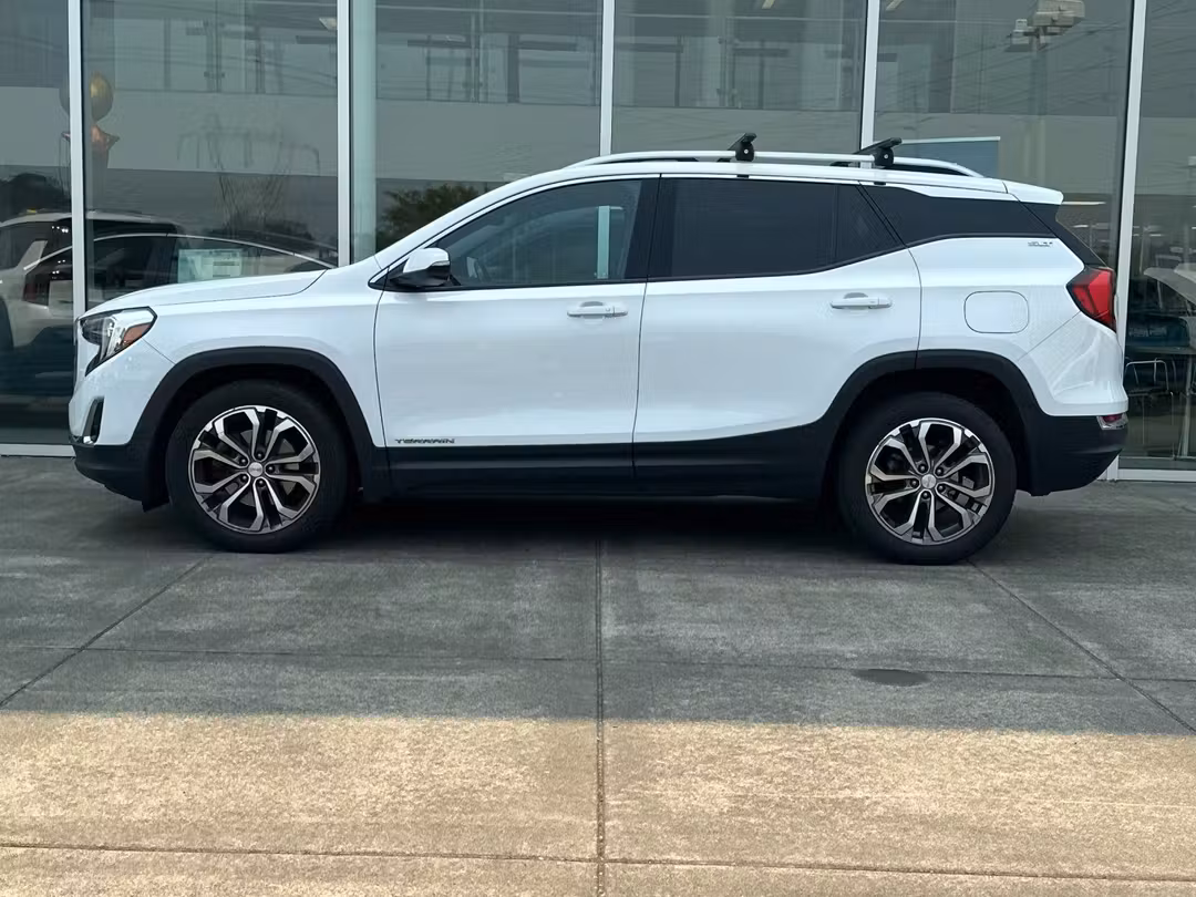 2019 GMC Terrain SLT - Image 6