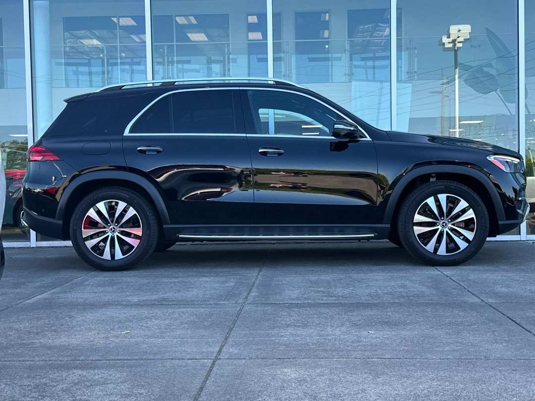 2024 Mercedes-Benz GLE GLE 350 - Image 2