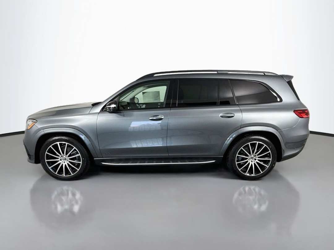 2026 Mercedes-Benz GLS 450 - Image 3