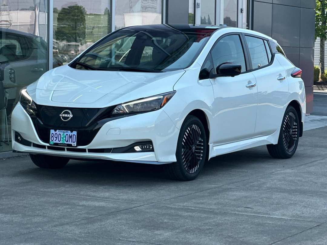 2025 Nissan LEAF SV Plus - Image 7