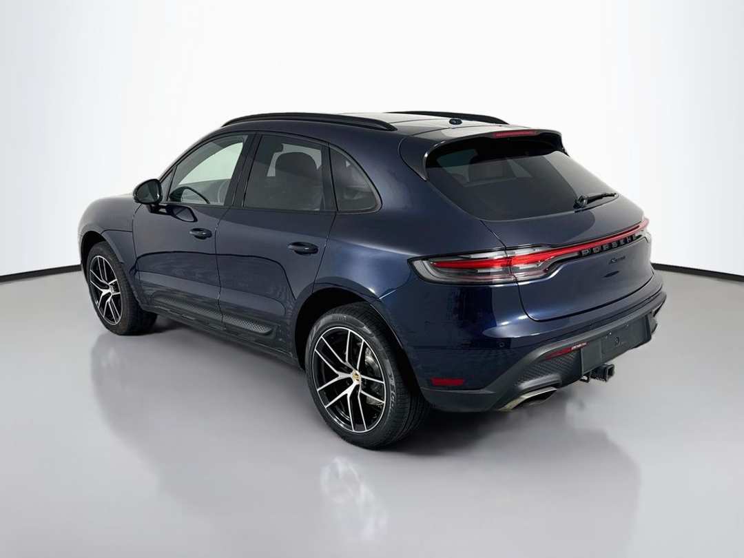 2023 Porsche Macan - Image 5