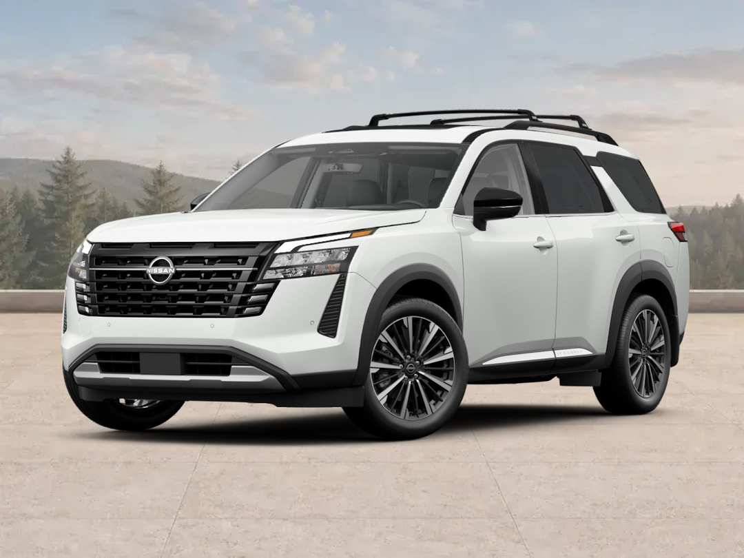 2026 Nissan Pathfinder Platinum - Image 3