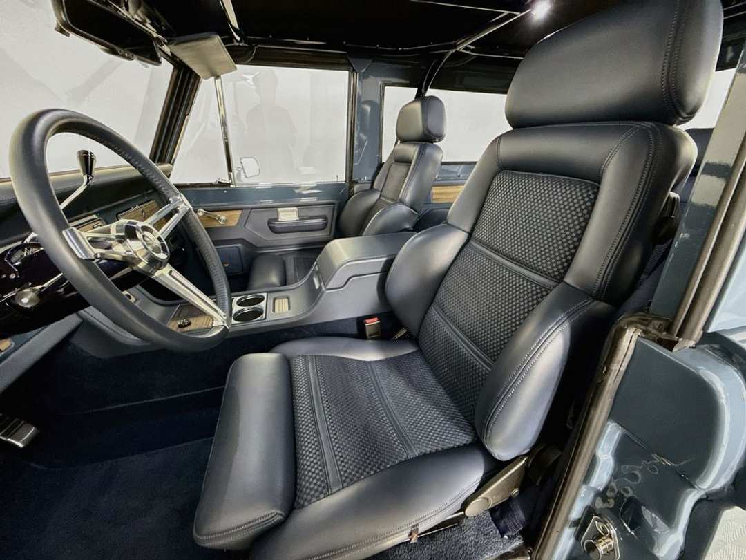 1975 Ford Bronco - Image 5