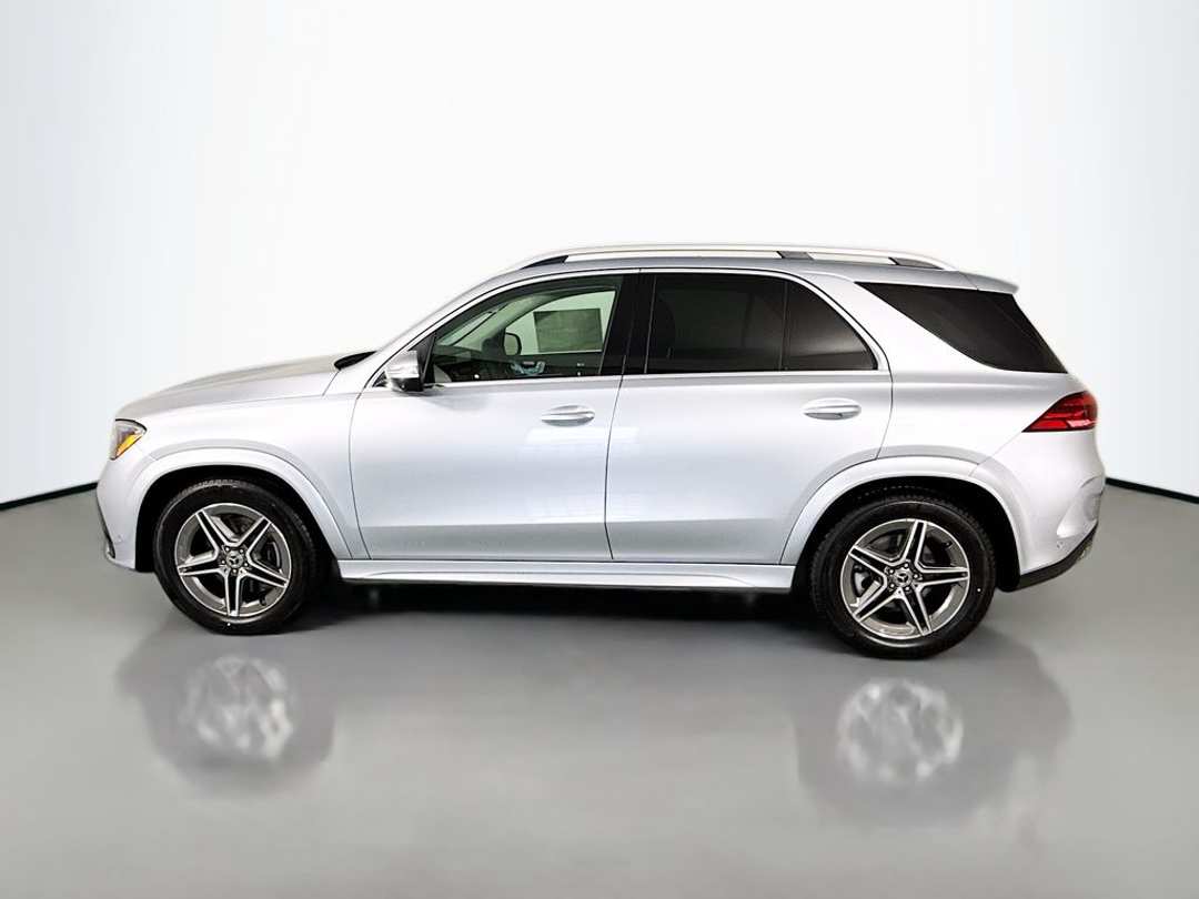 2026 Mercedes-Benz GLE 450 - Image 3