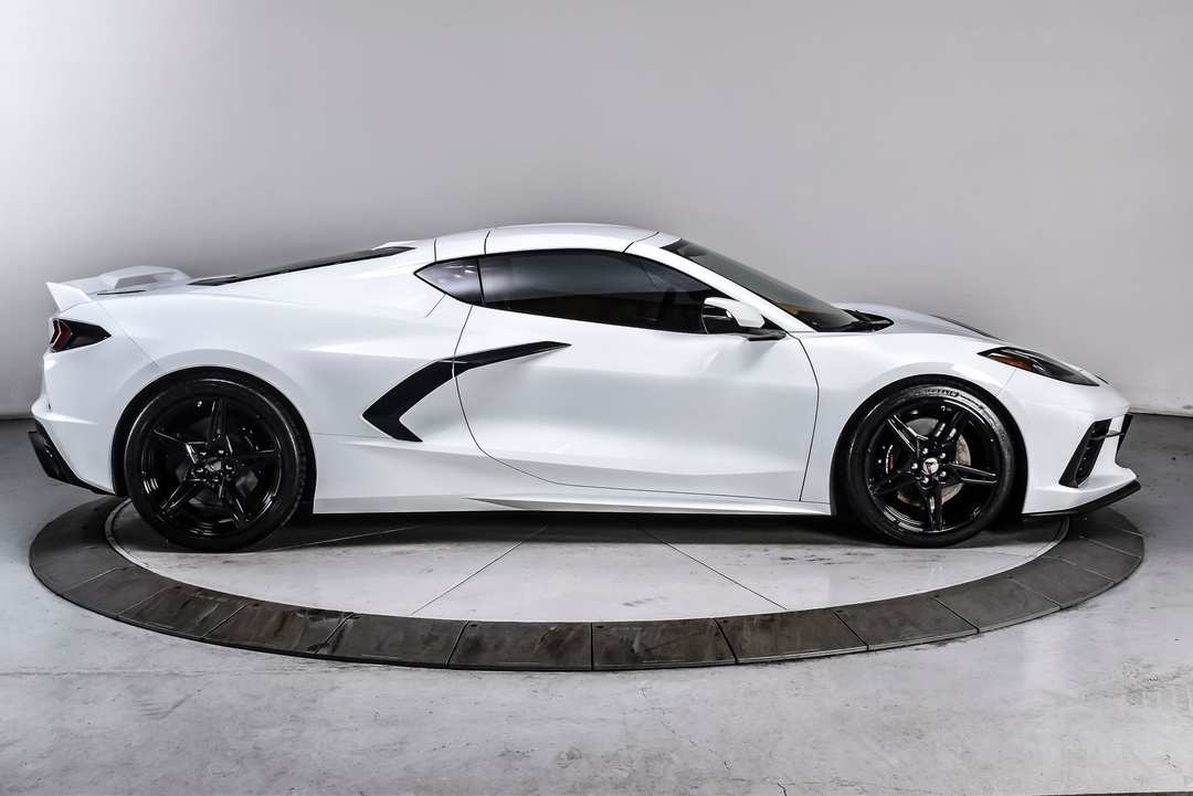 2023 Chevrolet Corvette Stingray - Image 7
