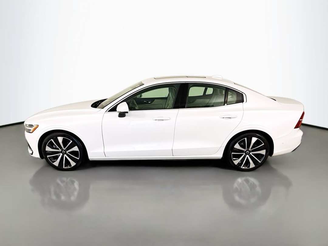 2023 Volvo S60 Ultimate - Image 3
