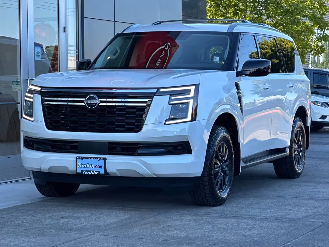 2025 Nissan Armada SV - Image 7