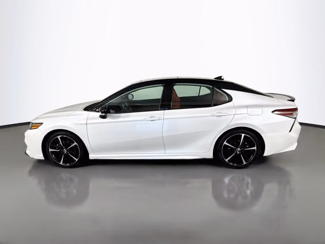 2019 Toyota Camry XSE V6 - Image 2