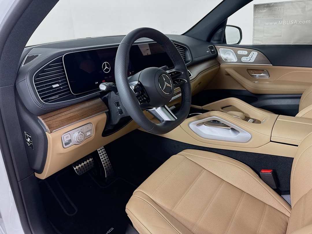 2026 Mercedes-Benz GLS 450 - Image 7