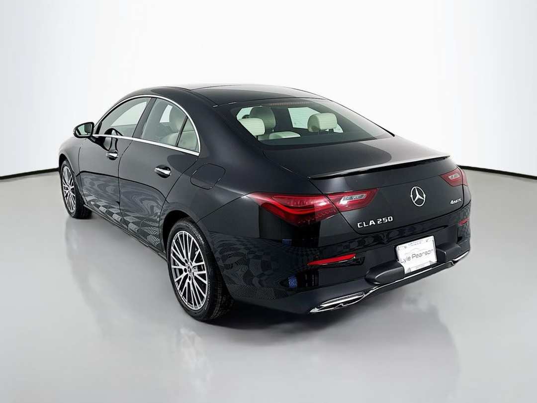 2025 Mercedes-Benz CLA 250 - Image 5