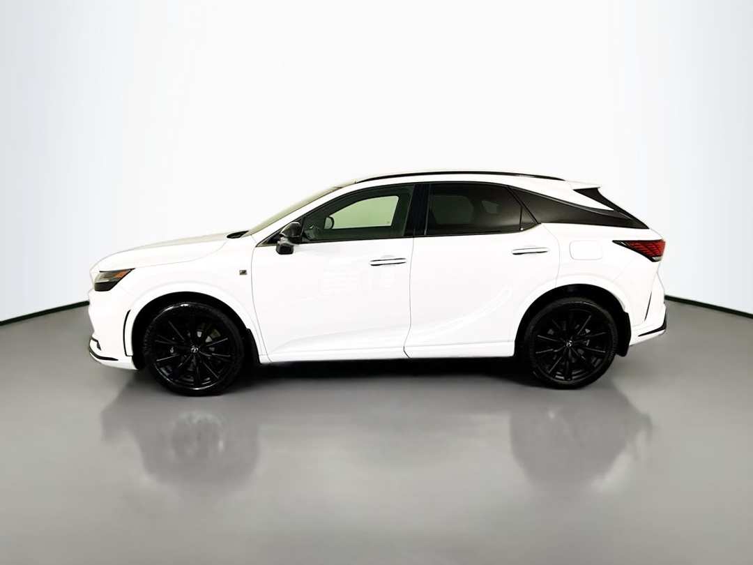 2023 Lexus RX 500h F SPORT Performance - Image 3