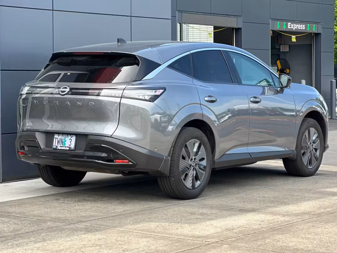 2025 Nissan Murano SV - Image 3