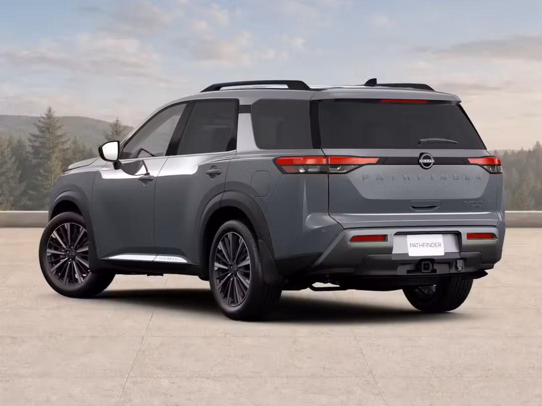 2026 Nissan Pathfinder Platinum - Image 5