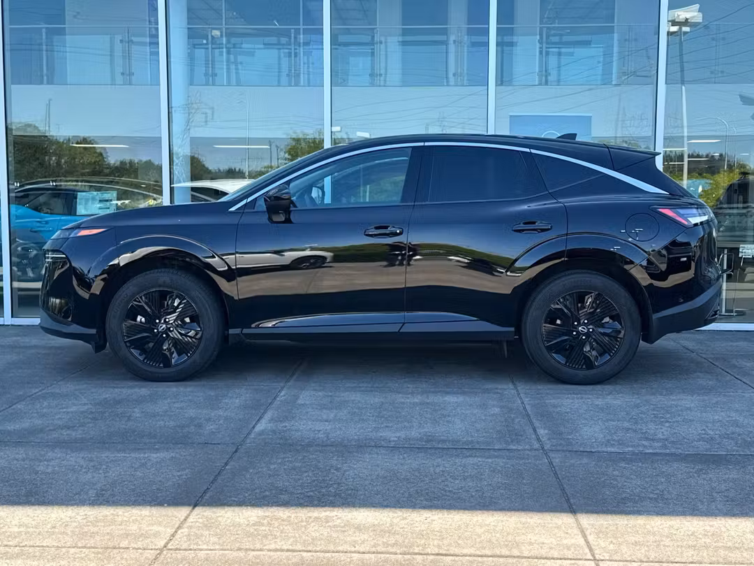 2025 Nissan Murano SV - Image 6