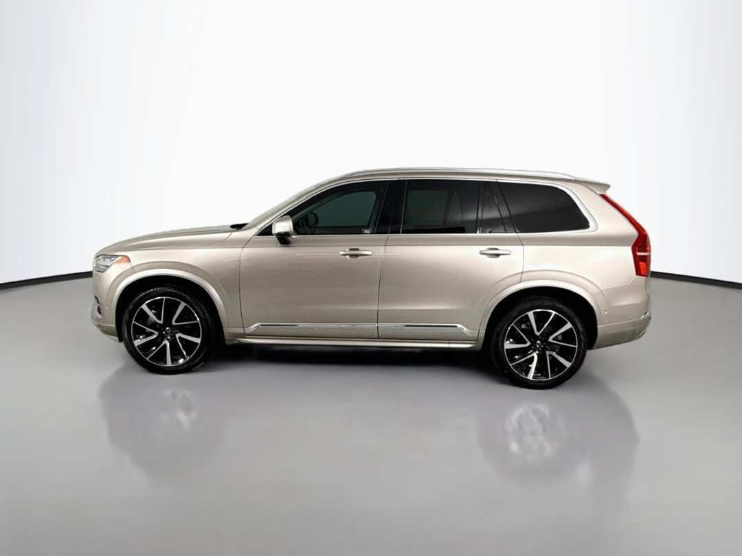 2023 Volvo Xc90 B6 Plus 7Seater - Image 2
