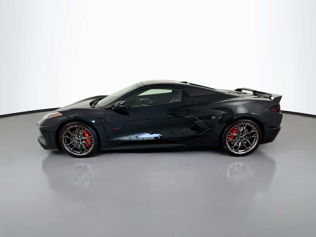 2023 Chevrolet Corvette Stingray - Image 3