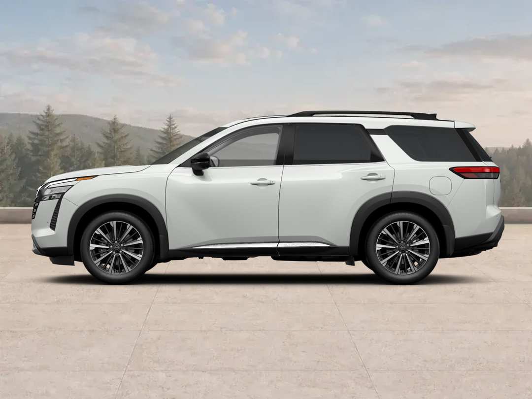2026 Nissan Pathfinder Platinum - Image 4