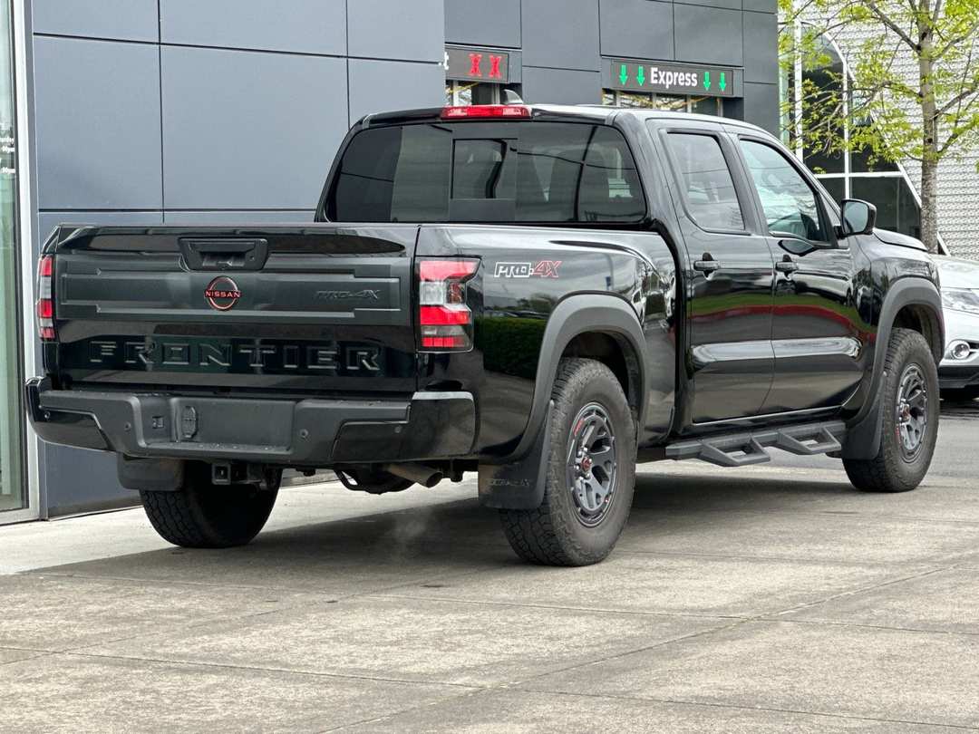 2025 Nissan Frontier PRO4X - Image 3