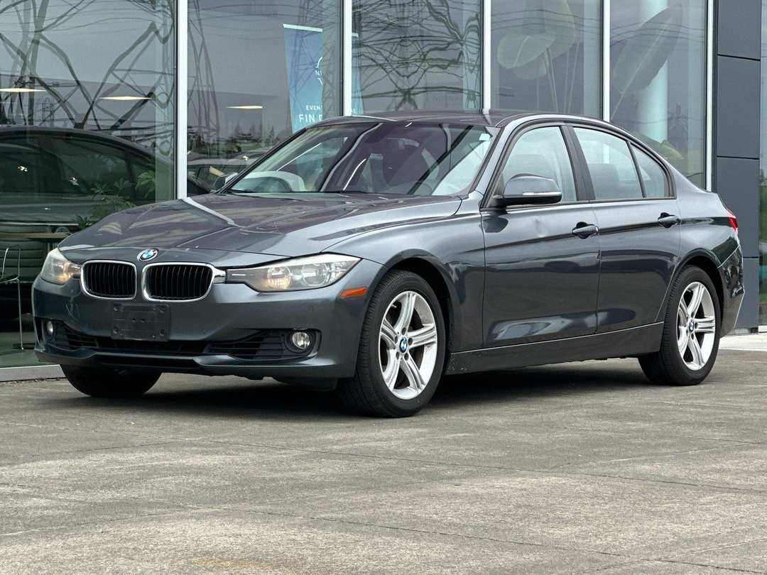 2015 BMW 3 Series 328i - Image 7