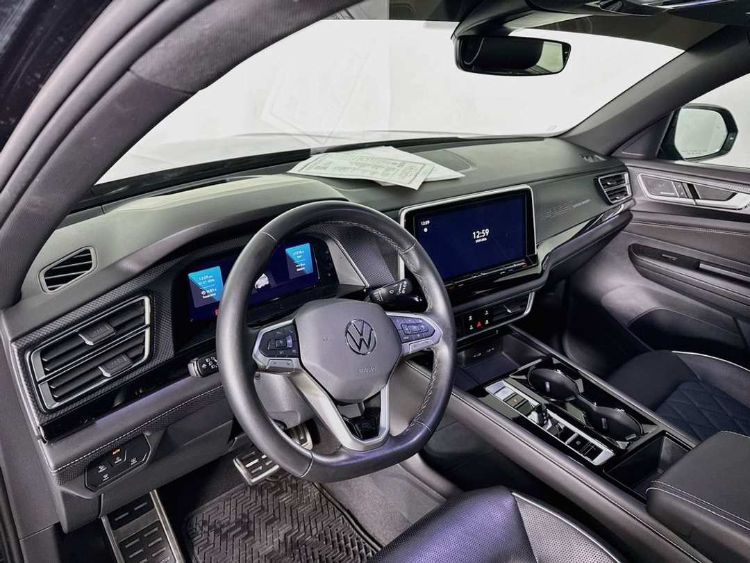 2024 Volkswagen Atlas Cross Sport 2.0T SEL Premium RLine - Image 7