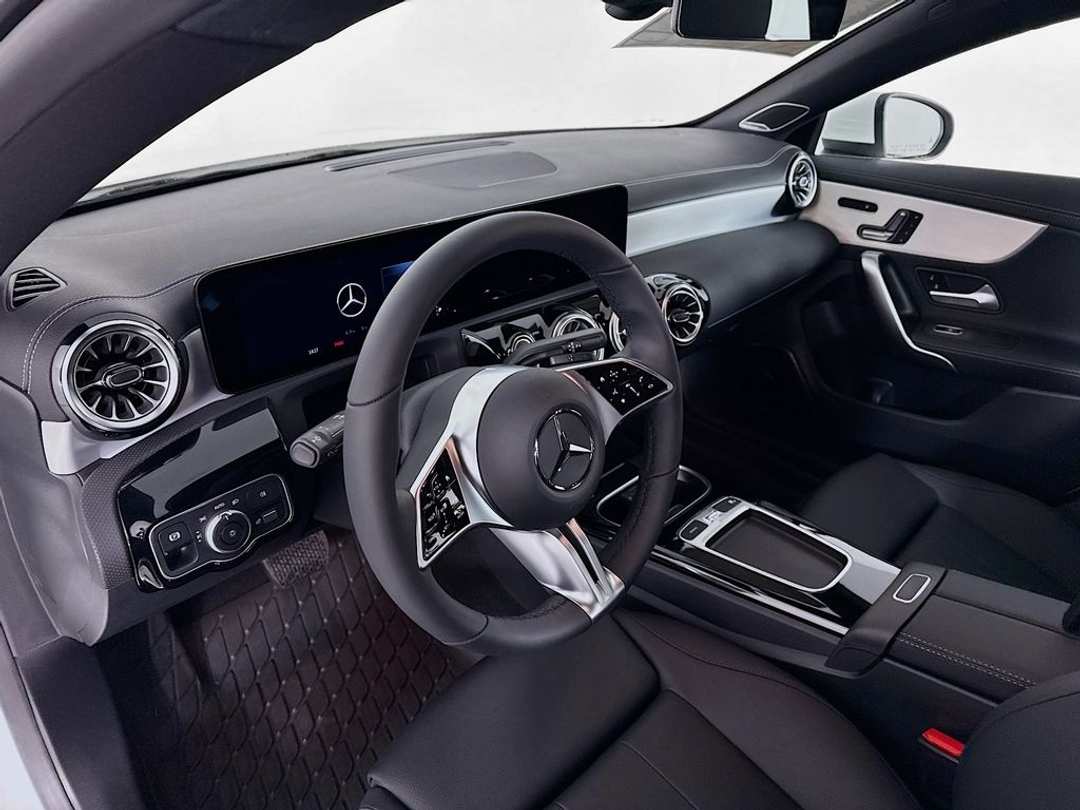 2026 Mercedes-Benz CLA 250 - Image 7