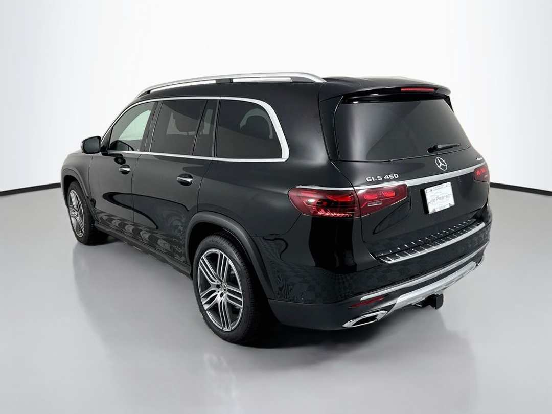 2025 Mercedes-Benz GLS 450 - Image 5