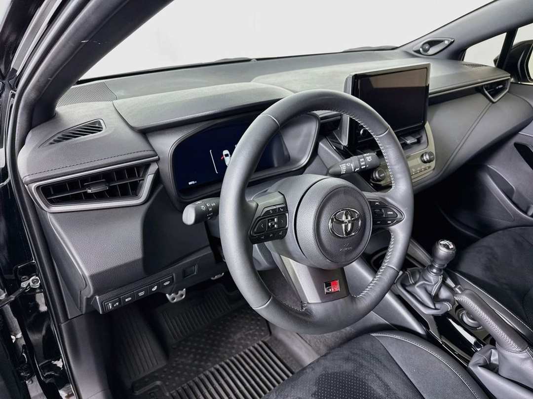 2025 Toyota Gr Corolla Premium - Image 7