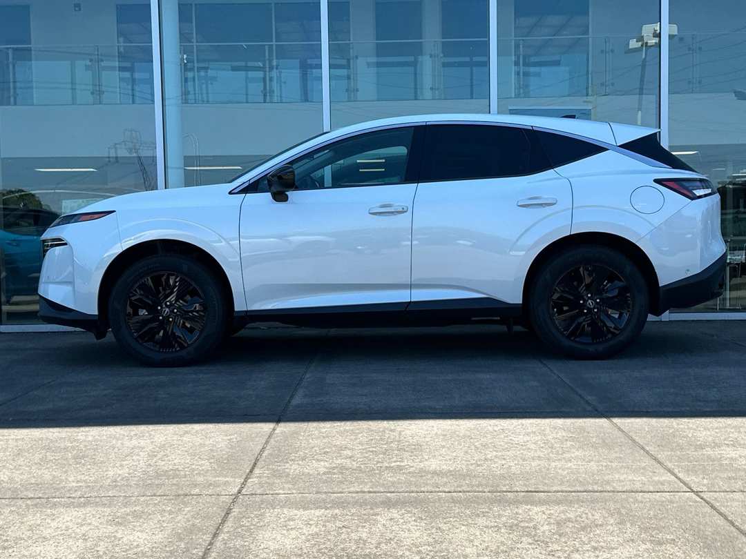 2025 Nissan Murano SV - Image 6