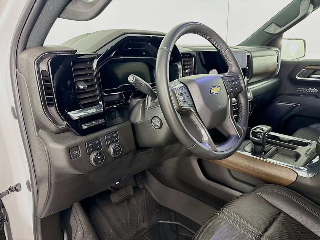 2023 Chevrolet Silverado 1500 High Country - Image 7