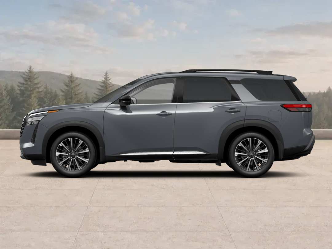 2026 Nissan Pathfinder Platinum - Image 4
