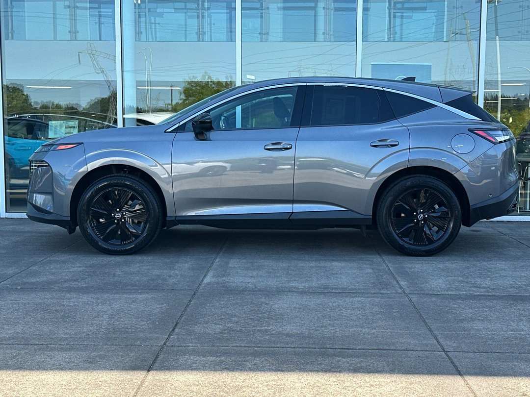 2025 Nissan Murano SV - Image 6