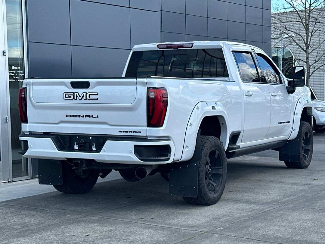 In Transit 2024 GMC Sierra 3500Hd Denali Ultimate - Image 3