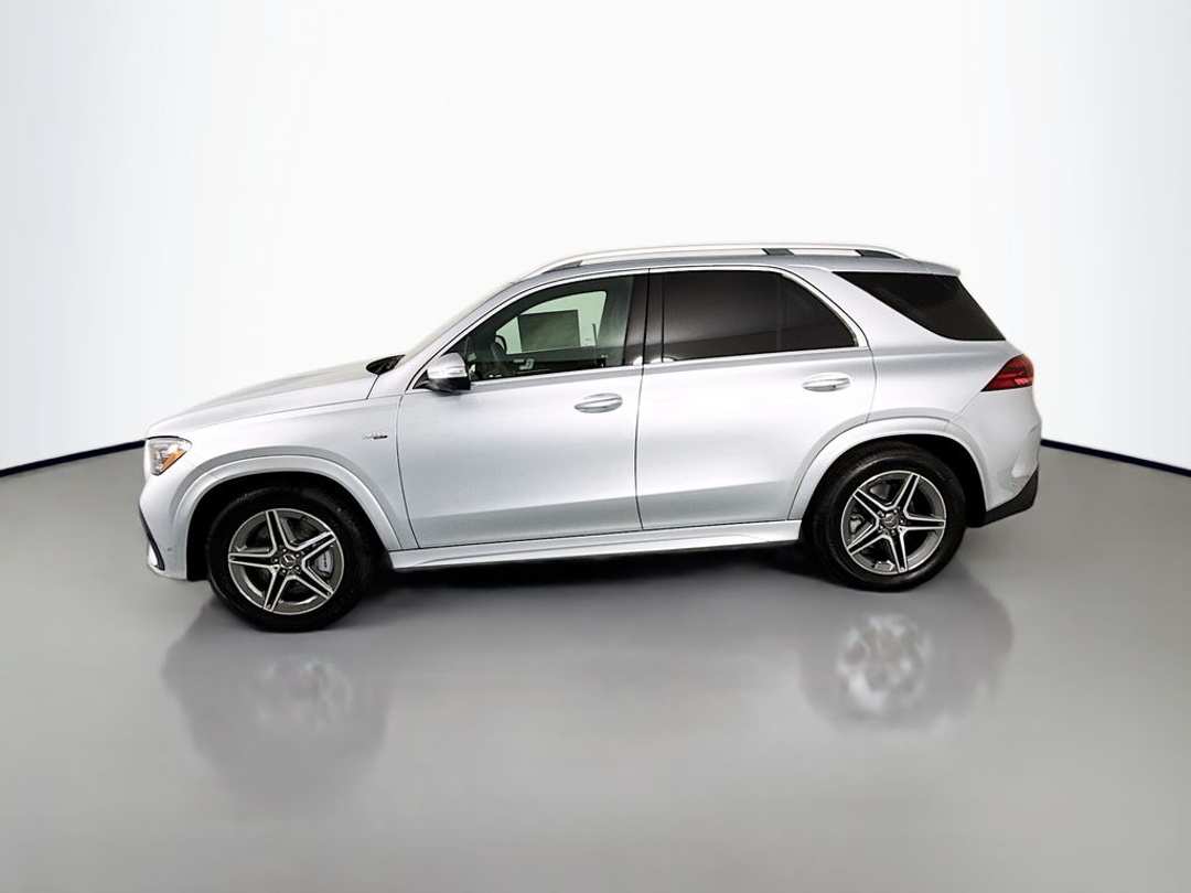 2026 Mercedes-Benz GLE 53 AMG® - Image 3