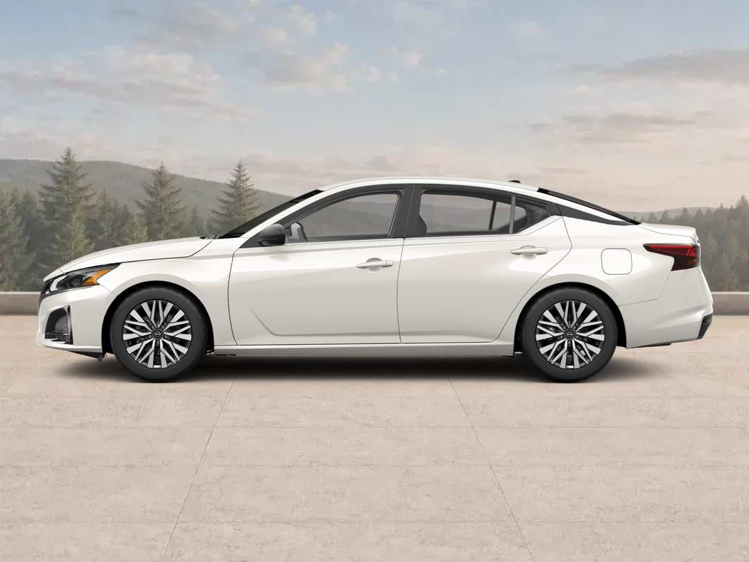 2026 Nissan Altima 2.5 SV - Image 4