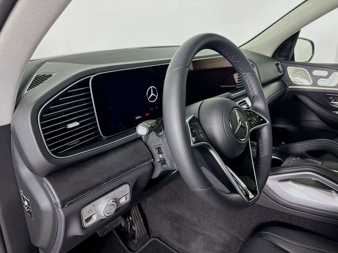 2026 Mercedes-Benz GLE 350 - Image 7