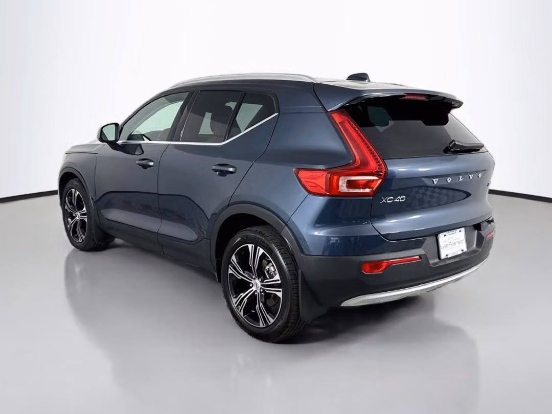 2022 Volvo Xc40 T5 Inscription - Image 3