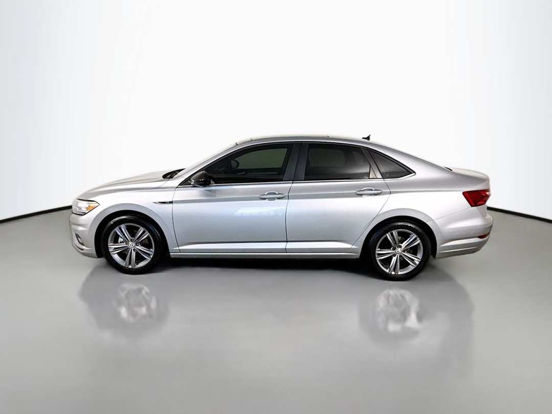 2021 Volkswagen Jetta RLine - Image 3