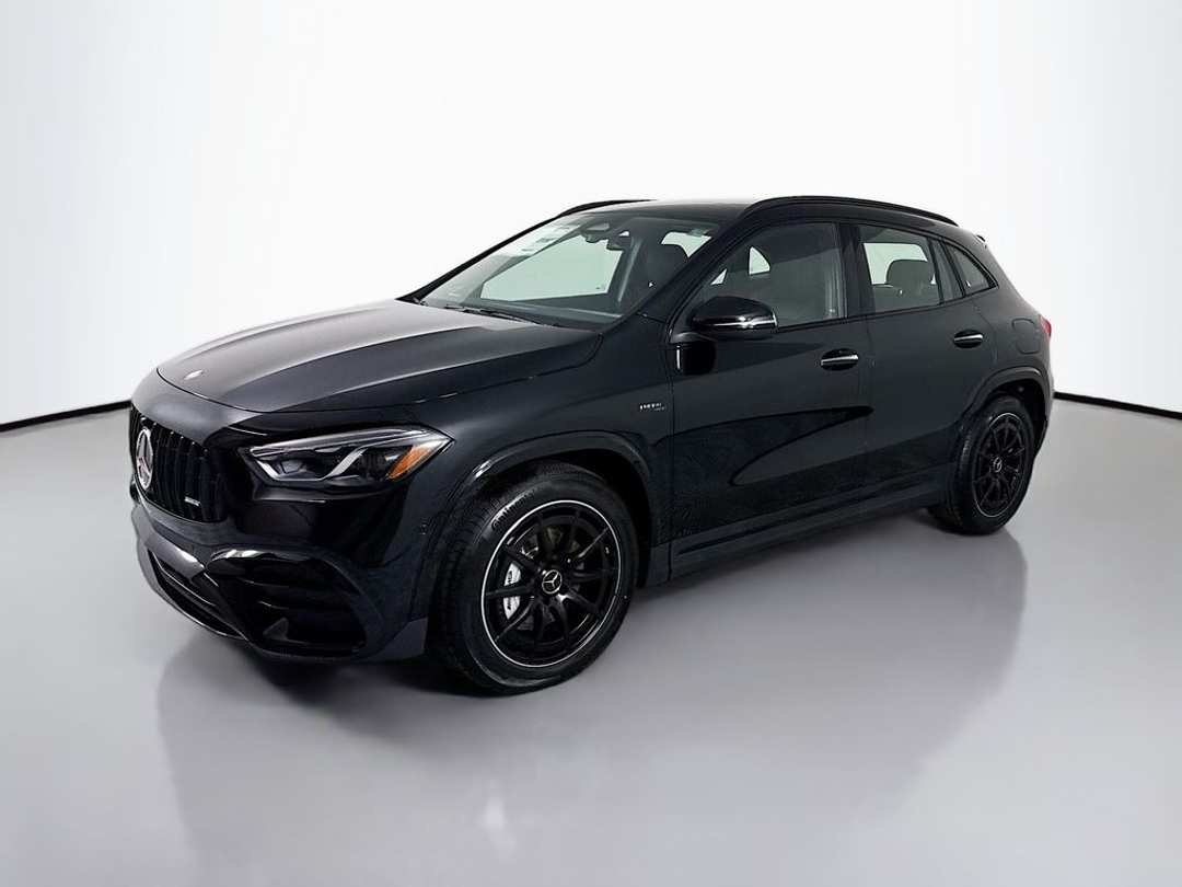 2026 Mercedes-Benz GLA 35 AMG
