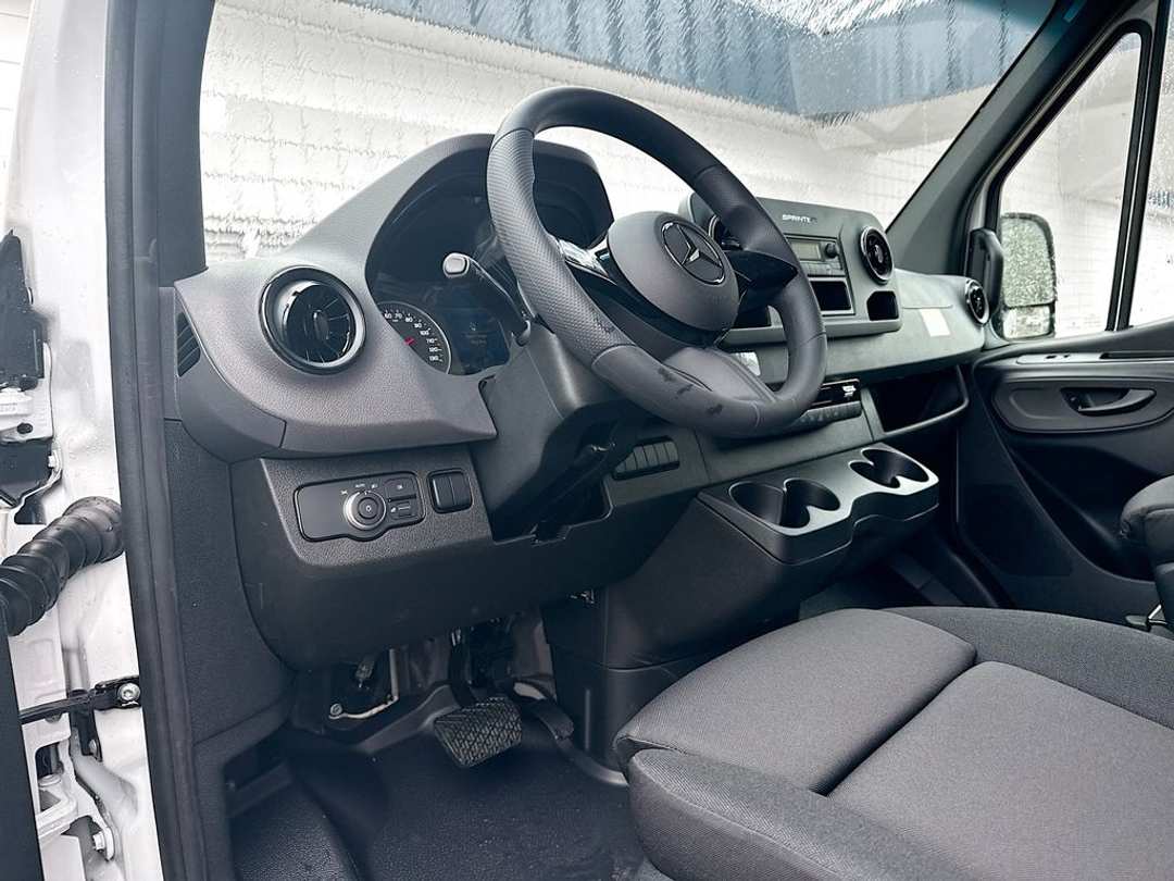 2026 Mercedes-Benz Sprinter 2500 Cargo 170 WB - Image 7