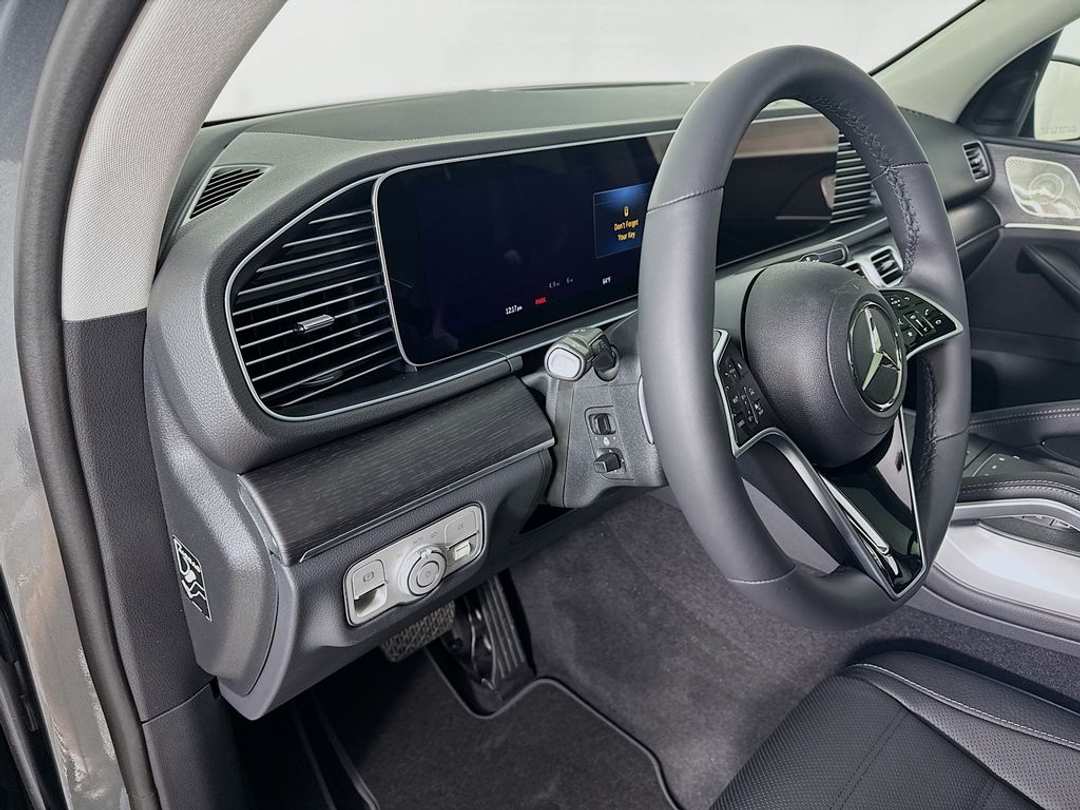 2026 Mercedes-Benz GLE 450 - Image 7