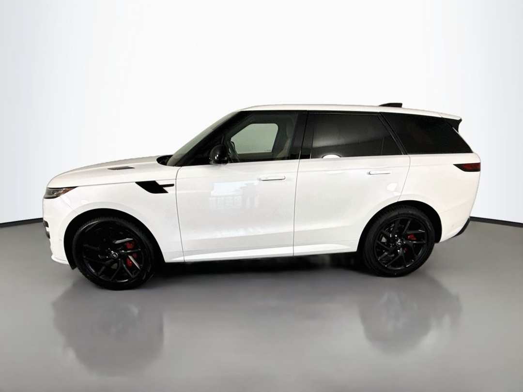 2024 Land Rover Range Rover Sport Dynamic SE - Image 3
