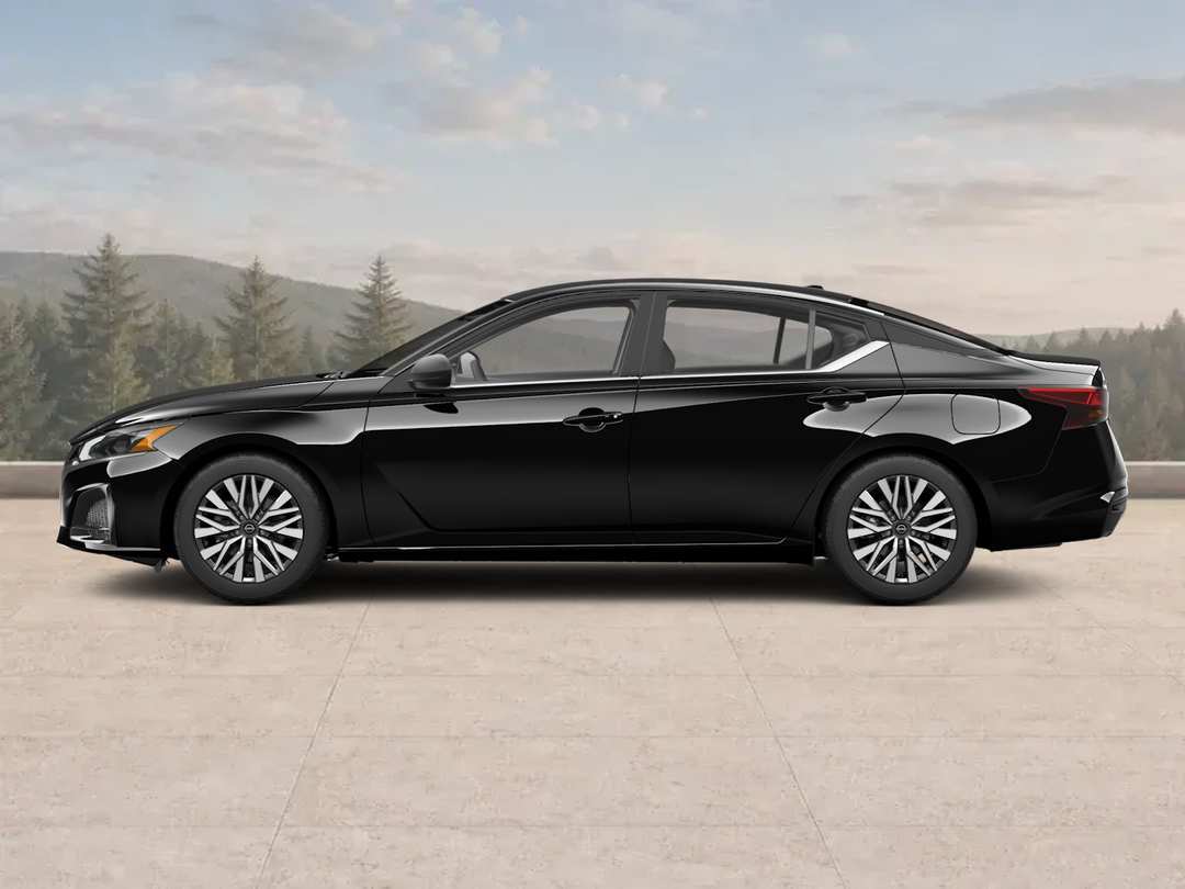 2026 Nissan Altima 2.5 SV - Image 4