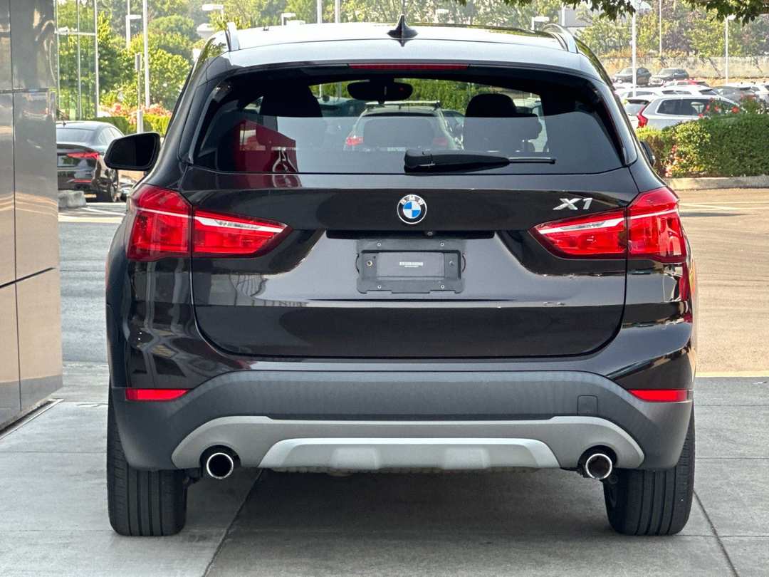 2018 BMW X1 xDrive28i - Image 4