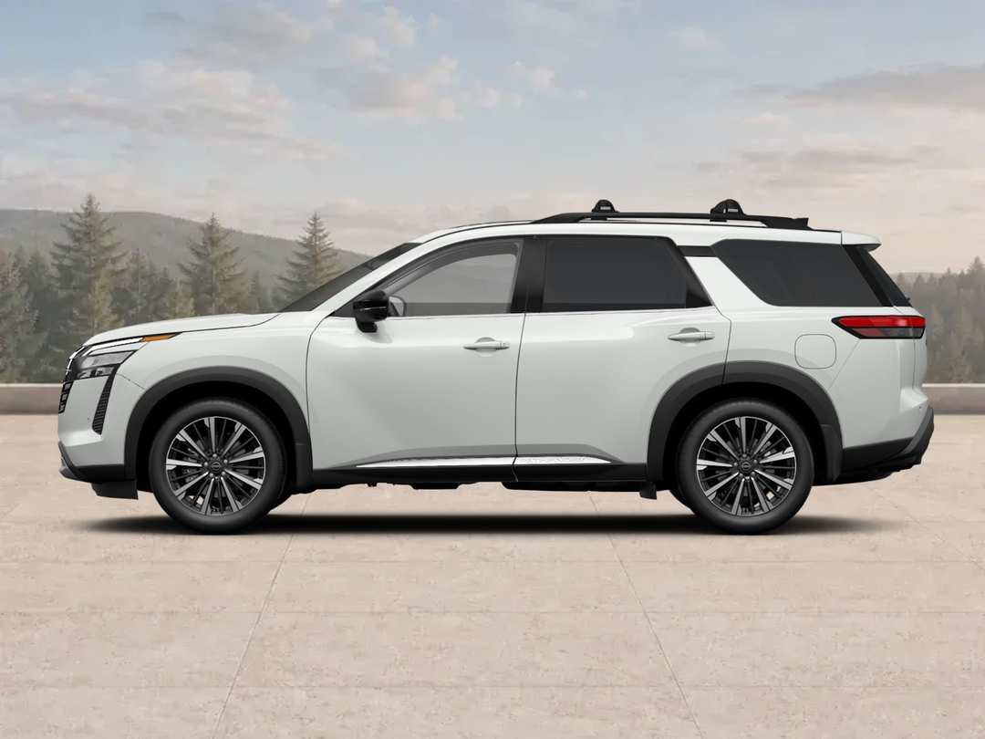 2026 Nissan Pathfinder Platinum - Image 4